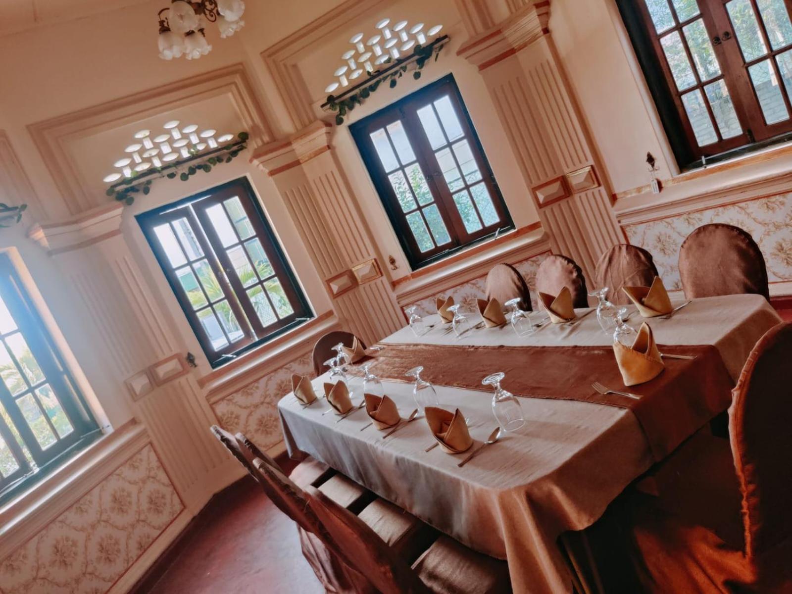 Grand Colonial Viveka Hotel Kurunegala Ngoại thất bức ảnh