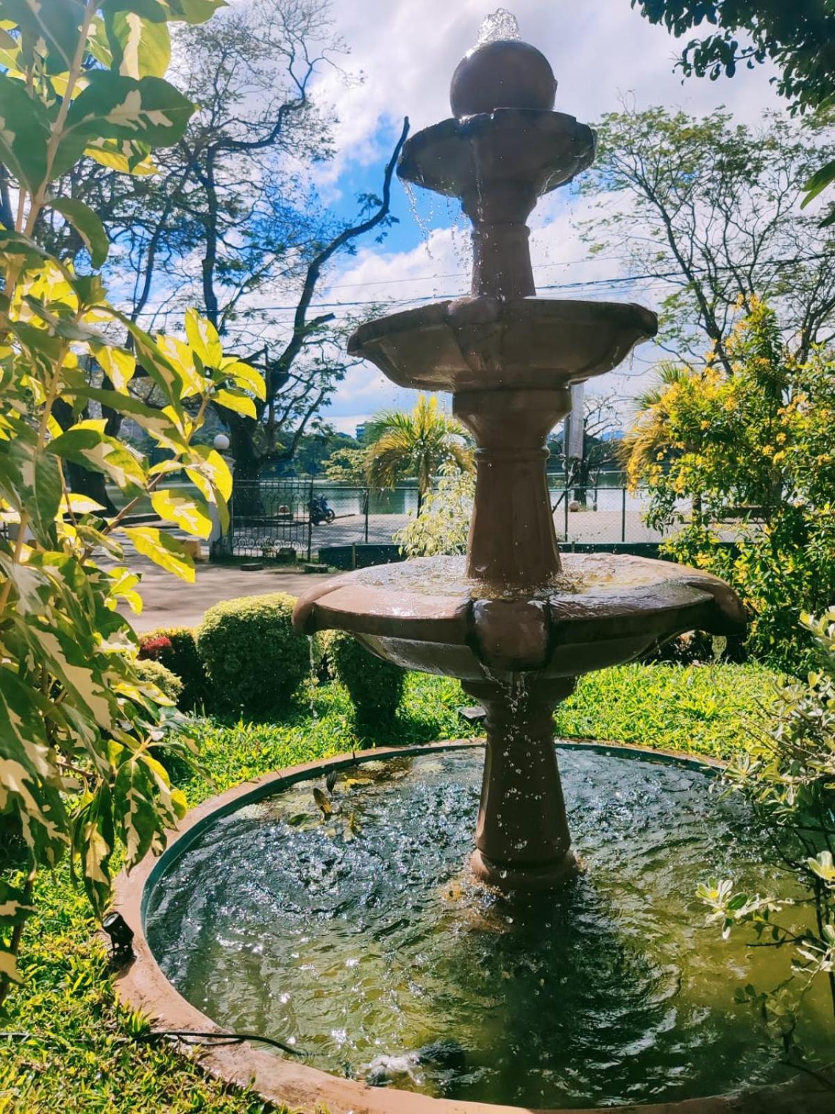 Grand Colonial Viveka Hotel Kurunegala Ngoại thất bức ảnh