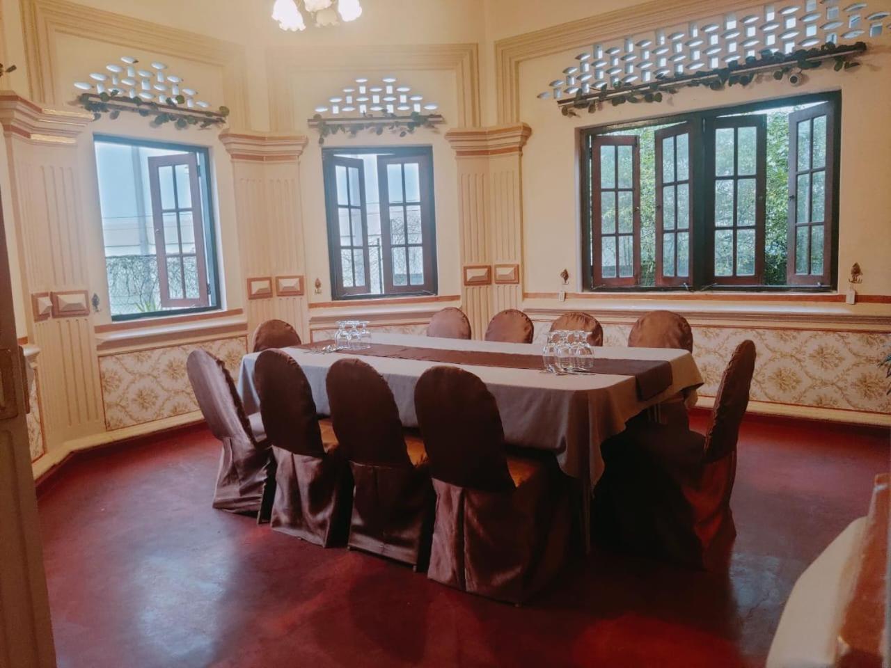 Grand Colonial Viveka Hotel Kurunegala Ngoại thất bức ảnh